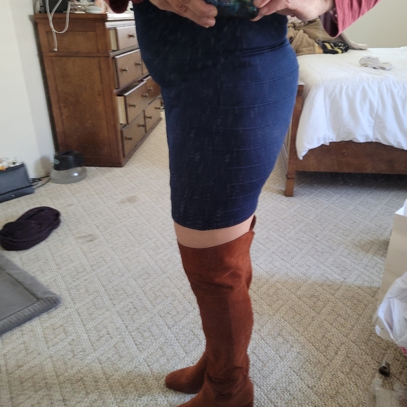 Boots - Picture 10 of 10